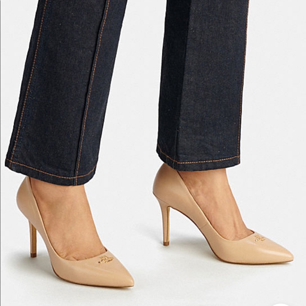 Coach Nude Pump